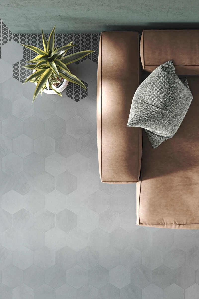 Revêtement de sol en carreaux hexagonaux fabriqués avec du ciment gris